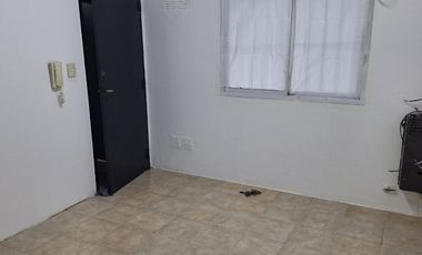 Departamento en alquiler en Ezpeleta Este