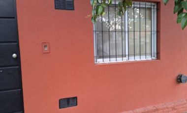 Departamento en alquiler en Ezpeleta Este