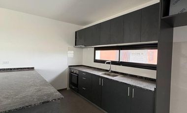 CASA EN VENTA A ESTRENAR LA FEDERALA, LOBOS