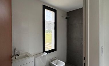 CASA EN VENTA A ESTRENAR LA FEDERALA, LOBOS