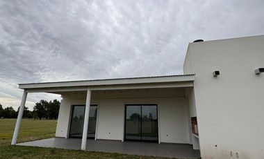 CASA EN VENTA A ESTRENAR LA FEDERALA, LOBOS