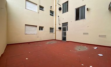 Depto ALQUILER 3 ambientes con patio Lomas