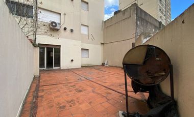 Depto ALQUILER 3 ambientes con patio Lomas