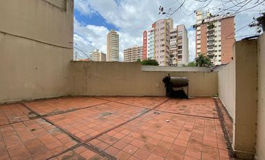 Depto ALQUILER 3 ambientes con patio Lomas