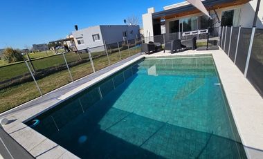 ALQUILER CASA 4 AMBIENTES SAN SEBASTIAN AREA 10