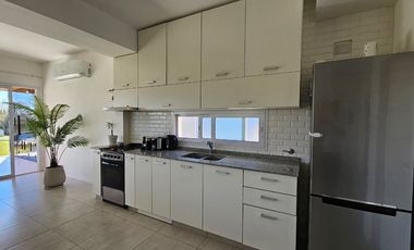 ALQUILER CASA 4 AMBIENTES SAN SEBASTIAN AREA 10