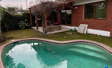 Casa en arriendo  en LA REINA