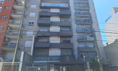 VENTA OFICINA LOCAL CON COCHERA FRENTE HAEDO NORTE