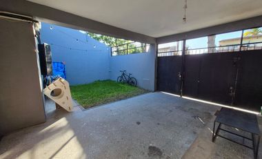 CASA DE 3 AMBIENTES EN VENTA EN LANUS CON TERRAZA