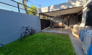 CASA DE 3 AMBIENTES EN VENTA EN LANUS CON TERRAZA