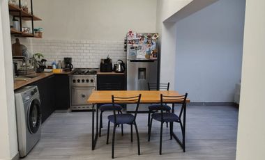 CASA DE 3 AMBIENTES EN VENTA EN LANUS CON TERRAZA
