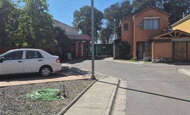Casa en Venta en Entre calle Arturo Prat y Maipú 1