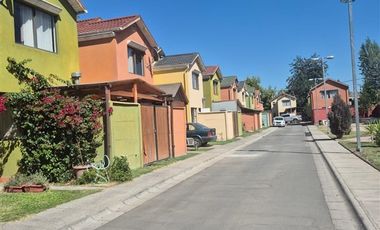 Casa en Venta en Entre calle Arturo Prat y Maipú 1