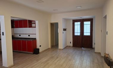 CASA 5 AMBIENTES EN VENTA EN GLEW