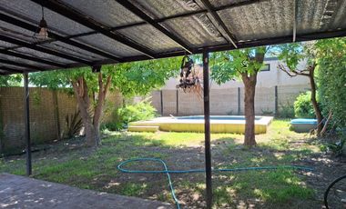 CASA 5 AMBIENTES EN VENTA EN GLEW