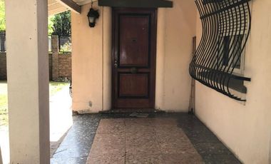 Venta casa 5 ambientes Longchamps Cochera Parrilla