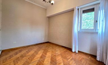 PH DE 3 AMBIENTES EN  VENTA  EN HAEDO CON PARRILLA