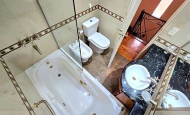 PH DE 3 AMBIENTES EN  VENTA  EN HAEDO CON PARRILLA