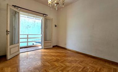 PH DE 3 AMBIENTES EN  VENTA  EN HAEDO CON PARRILLA