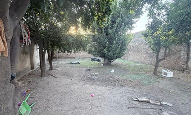 OPORTUNIDAD - CASA CON DEPTO - BARRIO  ALTAMIRA