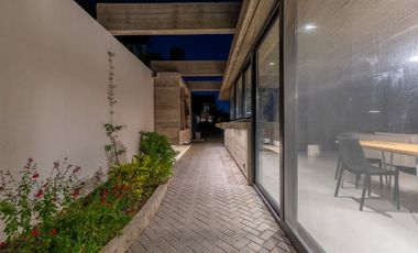 CASA EN VENTA GONNET 3 DORMITORIOS ENTRE CAMINOS