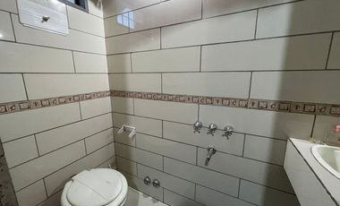 VENTA CASA 3 AMBIENTES MÁS 3 DEPTOS TRUJUI MORENO