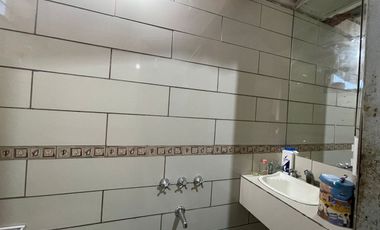 VENTA CASA 3 AMBIENTES MÁS 3 DEPTOS TRUJUI MORENO