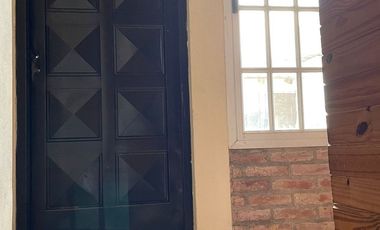 VENTA CASA 3 AMBIENTES MÁS 3 DEPTOS TRUJUI MORENO