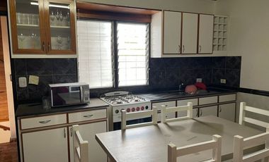VENTA CASA 3 AMBIENTES MÁS 3 DEPTOS TRUJUI MORENO