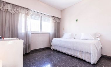 Depto duplex 4 amb c/ dependencia,terraza y balcón
