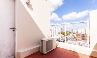 Depto duplex 4 amb c/ dependencia,terraza y balcón