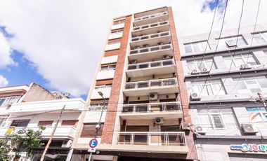 Depto duplex 4 amb c/ dependencia,terraza y balcón