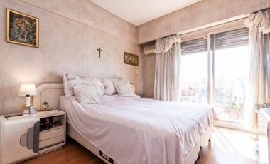 Depto duplex 4 amb c/ dependencia,terraza y balcón