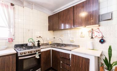 Depto duplex 4 amb c/ dependencia,terraza y balcón