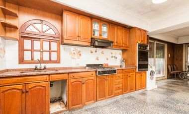 VENTA CASA APTO CREDITO 4 AMB JARDIN COCHERA GERLI