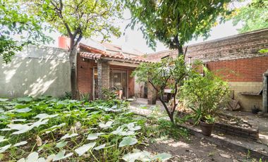 VENTA CASA APTO CREDITO 4 AMB JARDIN COCHERA GERLI