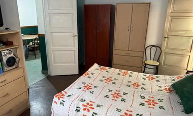 VENTA CASA 3 AMB CON PATIO Y COCHERA AVELLANEDA