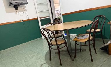 VENTA CASA 3 AMB CON PATIO Y COCHERA AVELLANEDA