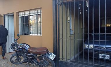CASA 6 AMB VENTA VILLA ADELINA JARDIN PILE QUINCHO