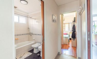 VENTA CASA 3 AMBIENTES CON PARQUE EN EL PALOMAR