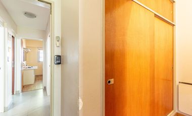 VENTA CASA 3 AMBIENTES CON PARQUE EN EL PALOMAR