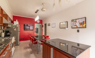VENTA CASA 3 AMBIENTES CON PARQUE EN EL PALOMAR
