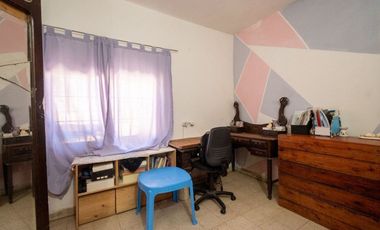 CASA SOBRE AV. GRAL. PAZ 7900