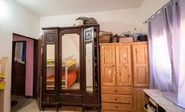 CASA SOBRE AV. GRAL. PAZ 7900