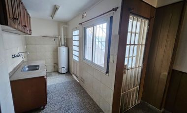 CASA 2 DORM EN VENTA  en Fomento 9 de JULIO