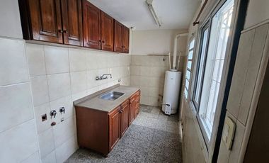 CASA 2 DORM EN VENTA  en Fomento 9 de JULIO