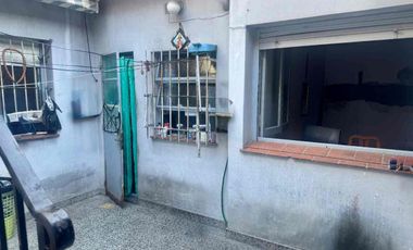 VENTA CASA EN BLOCK 3 PH - Nueva Pompeya