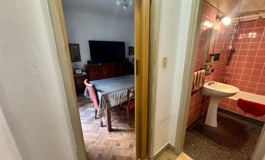 VENTA CASA EN BLOCK 3 PH - Nueva Pompeya