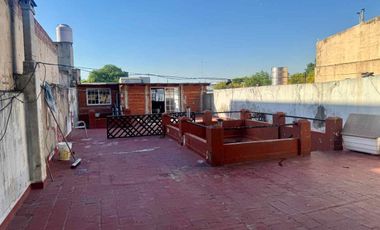 VENTA CASA EN BLOCK 3 PH - Nueva Pompeya