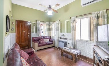 VENTA CASA 3 AMBIENTES COCHERA FLORENCIO VARELA
